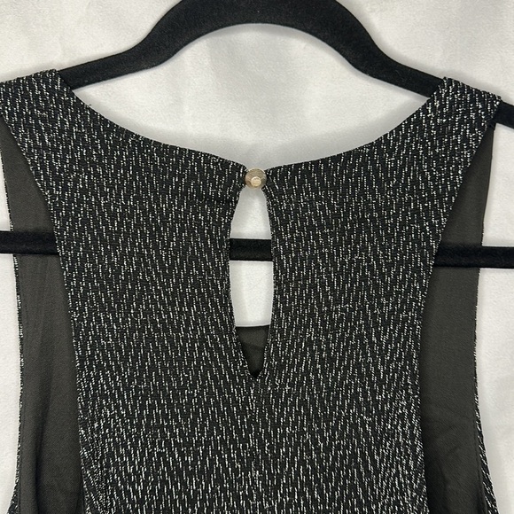 ONE STORY METALLIC A LINE DRESS (L) - Picture 7 of 7